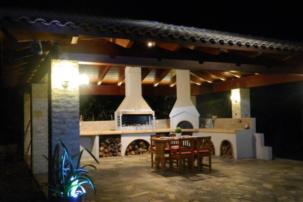 Fiore Di Rodi - Private Pool, Jacuzzi And Barbecue เอียลิซอส ภายนอก รูปภาพ
