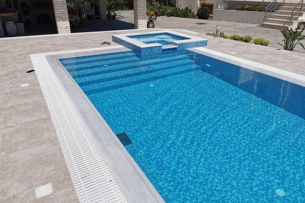 Fiore Di Rodi - Private Pool, Jacuzzi And Barbecue เอียลิซอส ภายนอก รูปภาพ