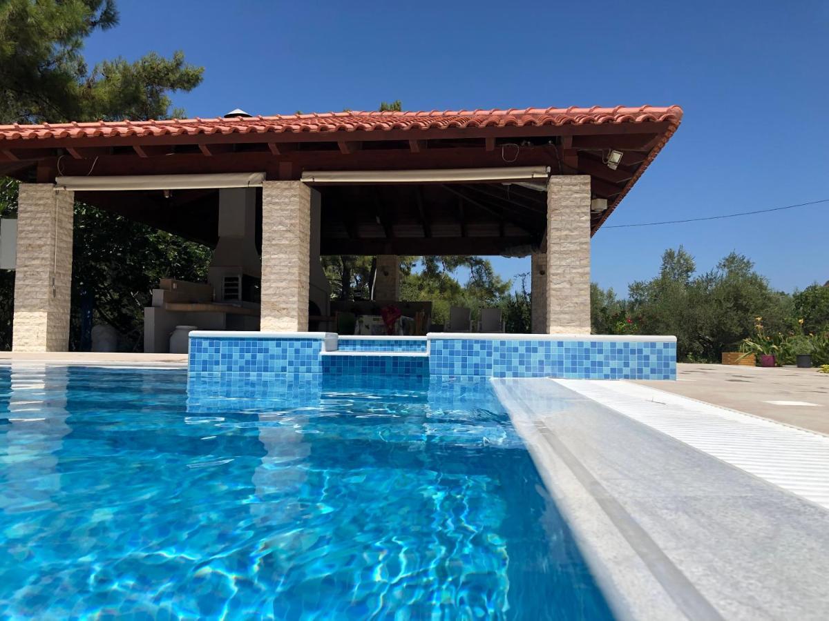 Fiore Di Rodi - Private Pool, Jacuzzi And Barbecue เอียลิซอส ภายนอก รูปภาพ