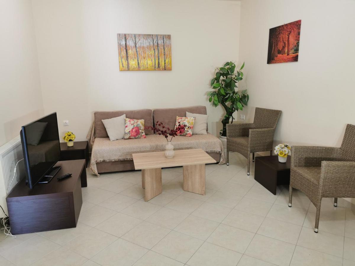 Fiore Di Rodi - Private Pool, Jacuzzi And Barbecue เอียลิซอส ภายนอก รูปภาพ